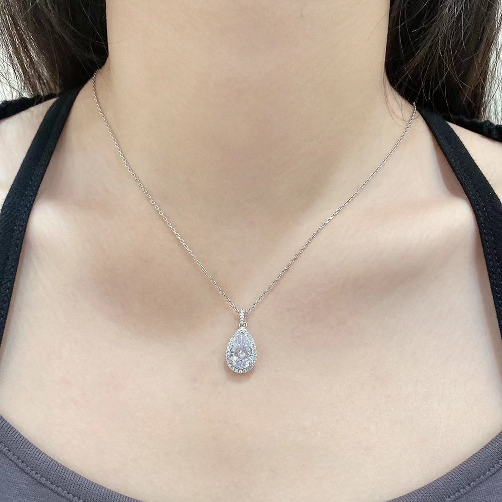 Collier en argent sterling Zircon goutte larme