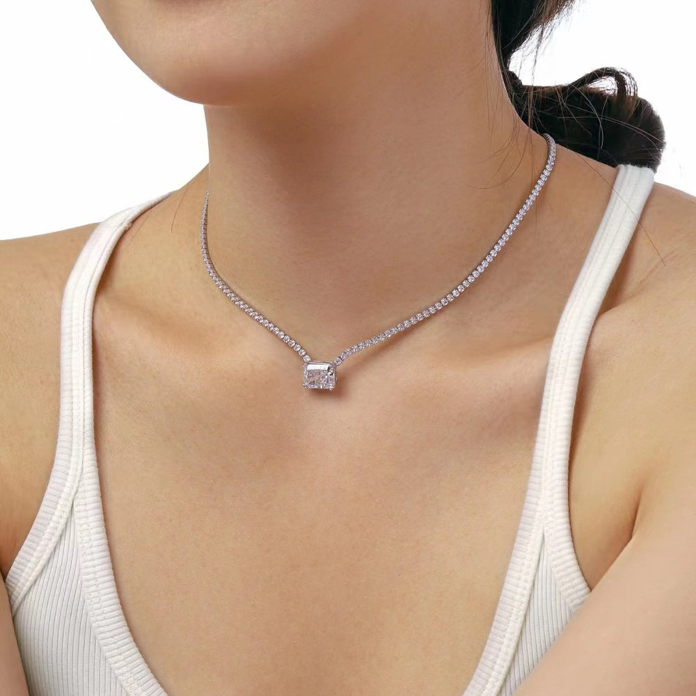 Collier en argent sterling avec zircon de sucre radieux