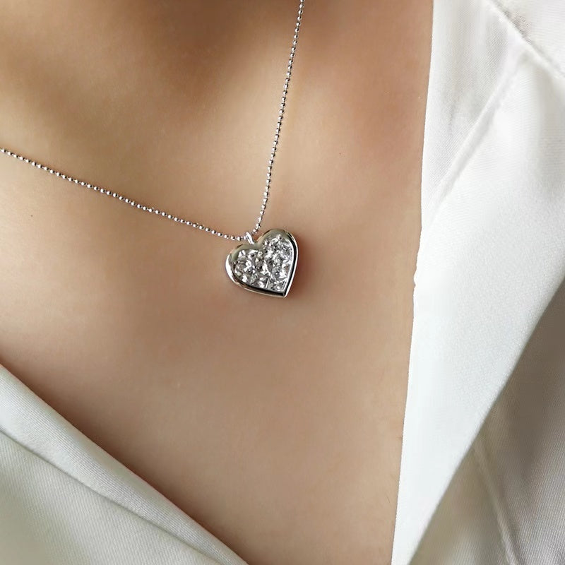 Collier en argent sterling avec pendentif en forme de cœur et zircon