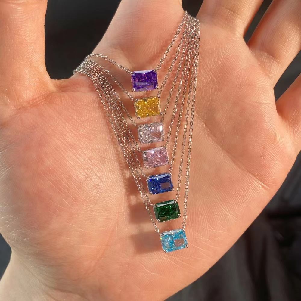 Collier en argent sterling avec zircon de sucre radieux