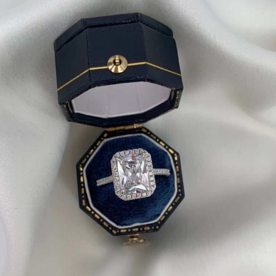 Bague scintillante en argent sterling