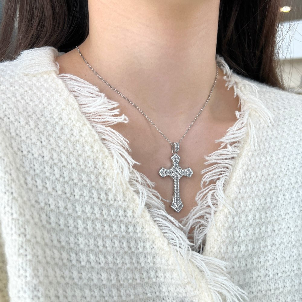 Collier croix éternelle en argent sterling