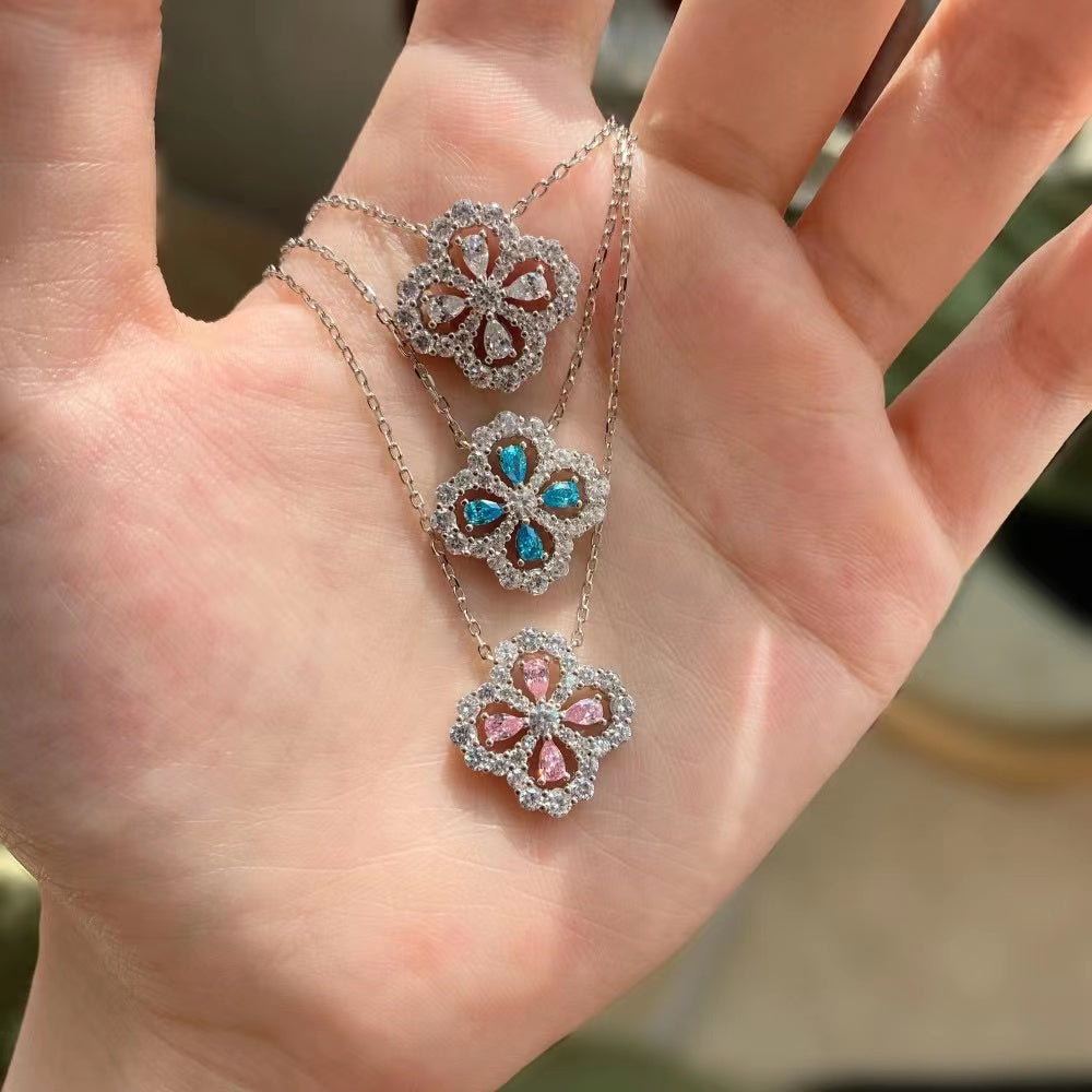 Collier en argent sterling avec nœud scintillant