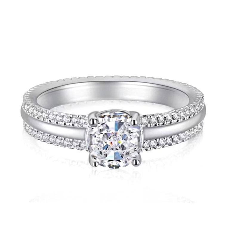 Anillo de plata esterlina de amor puro