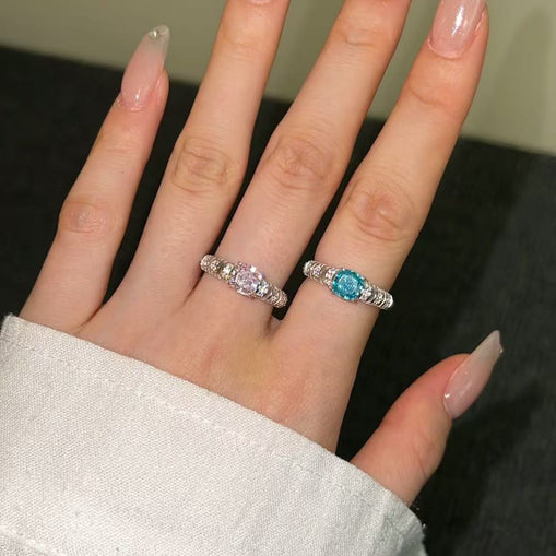 Coussin de bague en argent sterling Adore