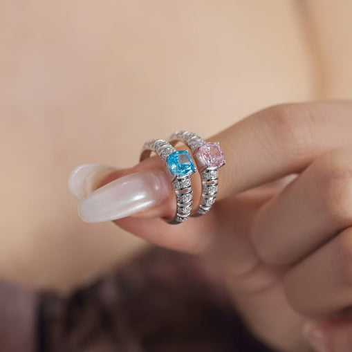 Coussin de bague en argent sterling Adore