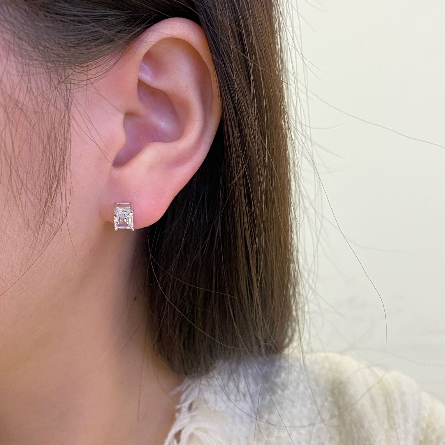 Boucles d'oreilles classiques en zircon