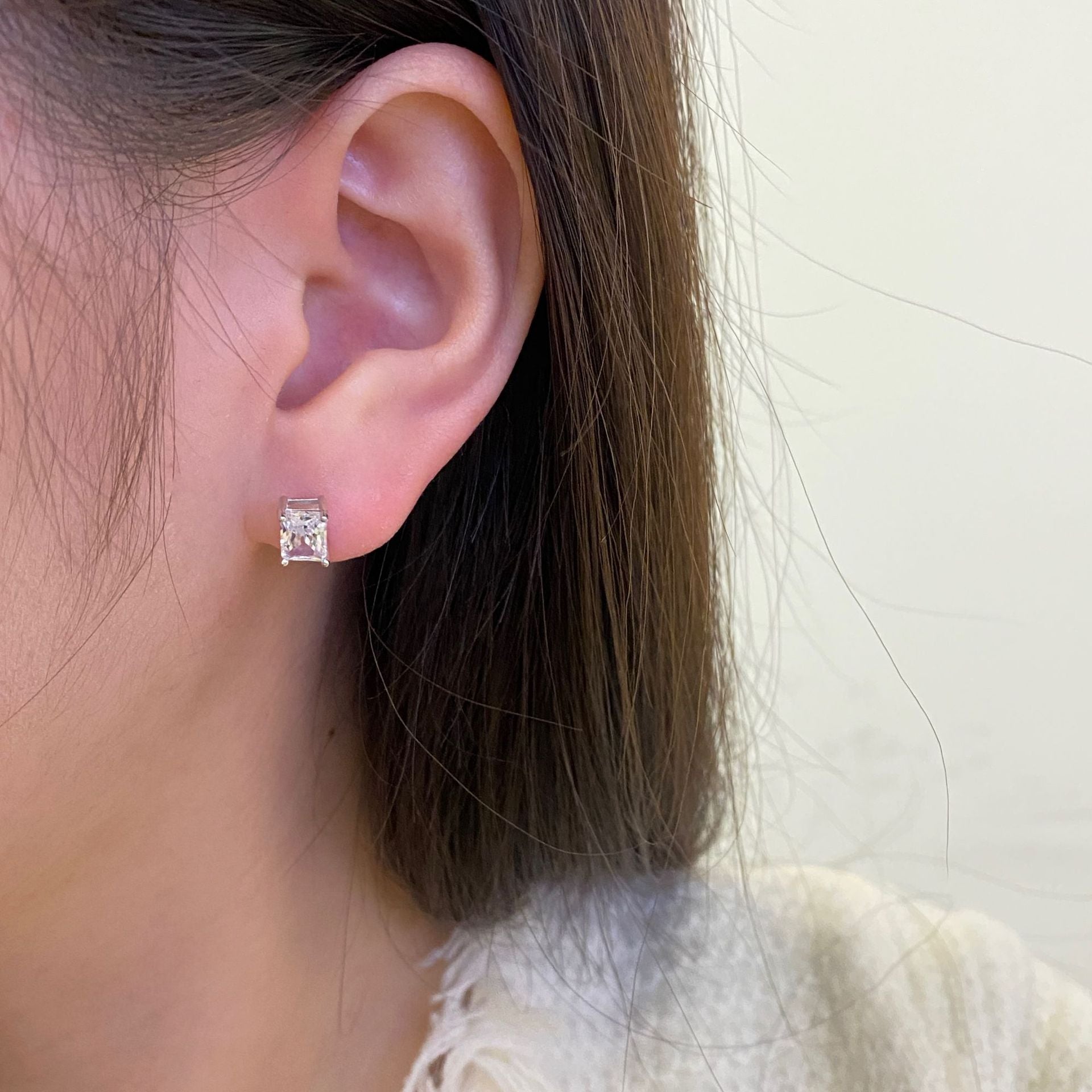 Boucles d'oreilles classiques en zircon