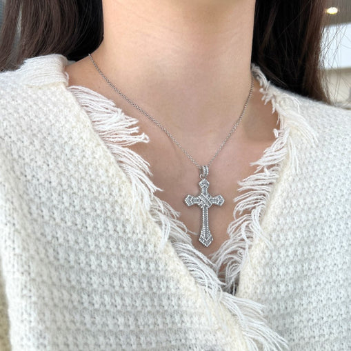 Collier croix éternelle en argent sterling